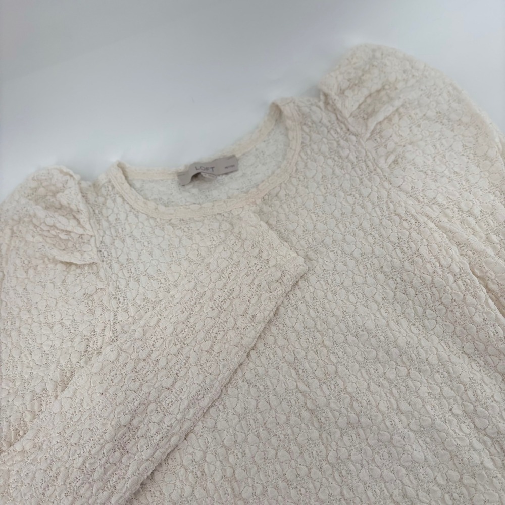 Loft Petites MP Ivory Textured Lace Puff Sleeve Top Cream Size Medium Petite